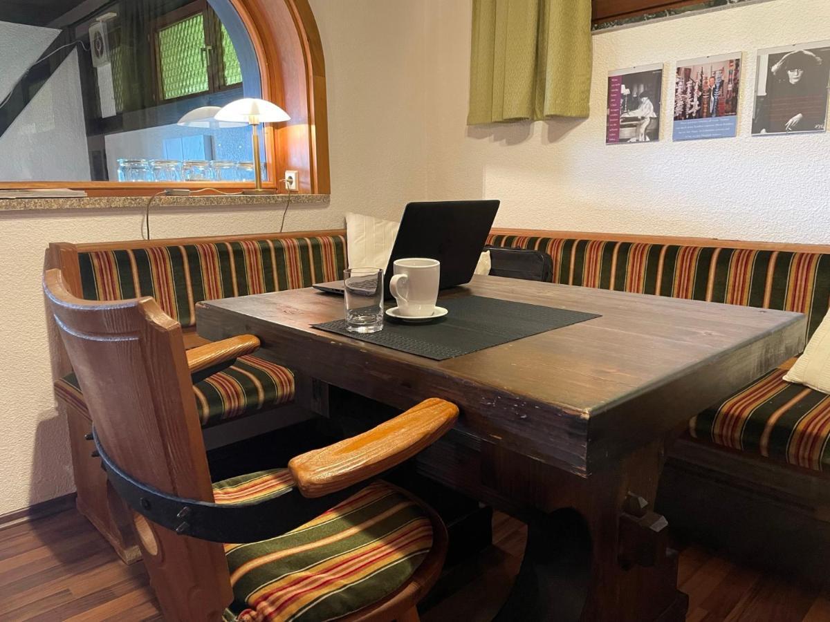 Auszeit Auf Dem Kulturgut Hirtscheid Apartamento Alpenrod Exterior foto